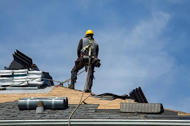Professional Gutter Installation technician working in Williams, OR